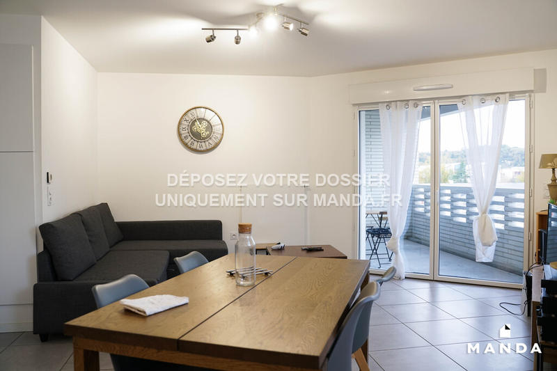 Chambre - 10 m² - 4 pièces