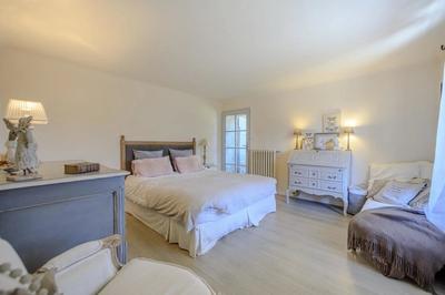 Mas - 257 m² - 12 pièces