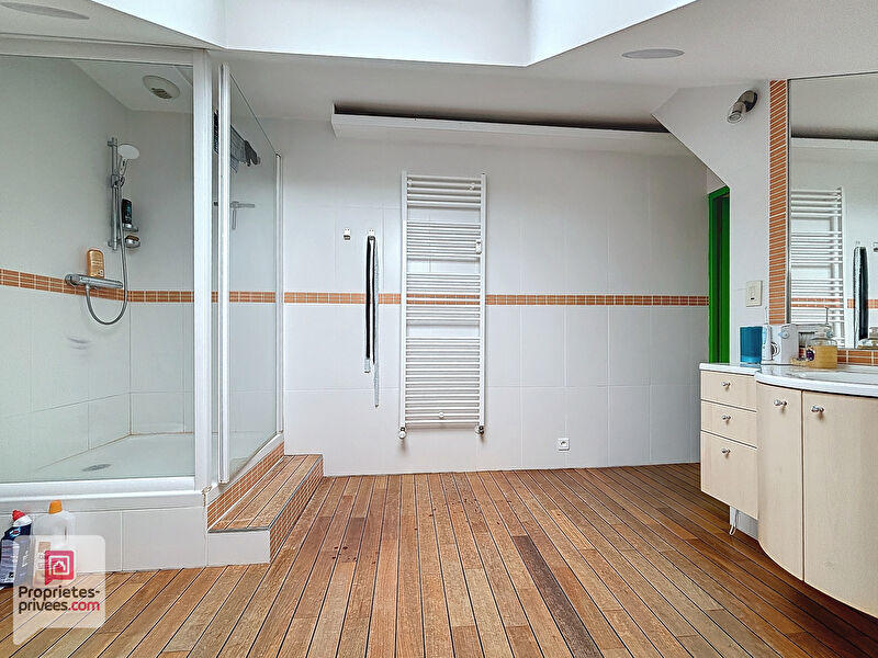 Appartement - 160 m² - 4 pièces