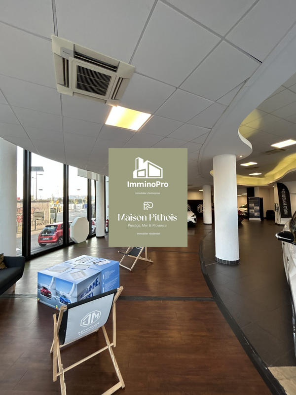 Local commercial - 310 m²