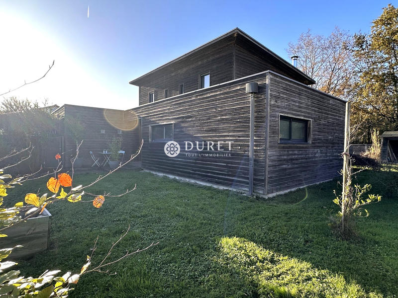 Maison contemporaine - 204 m² - 7 pièces