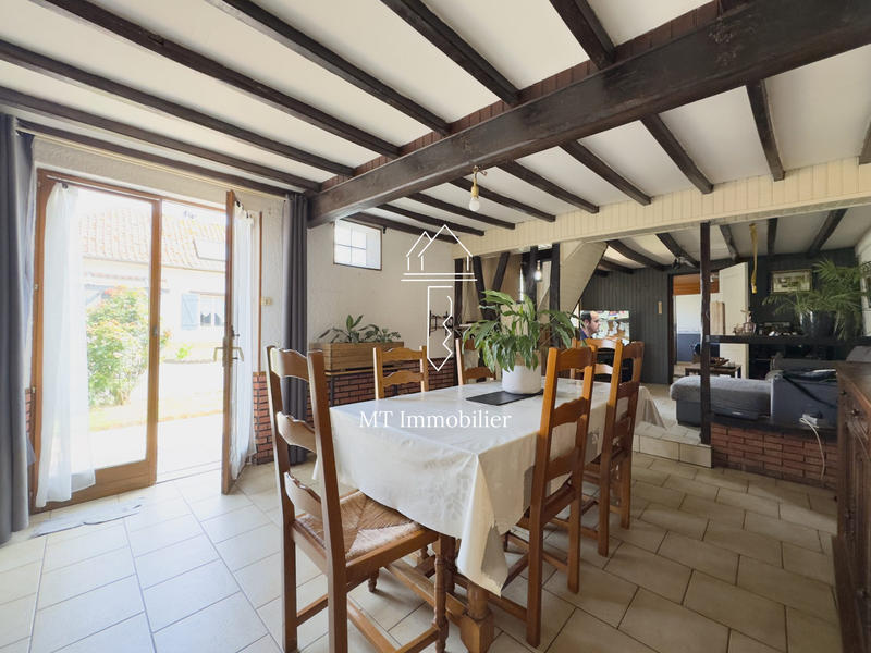 Maison - 181 m² - 8 pièces