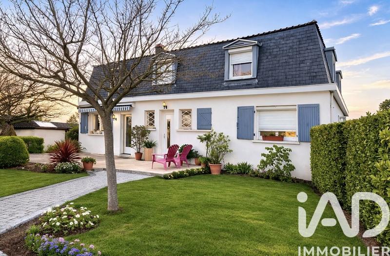 Maison - 196 m² - 8 pièces