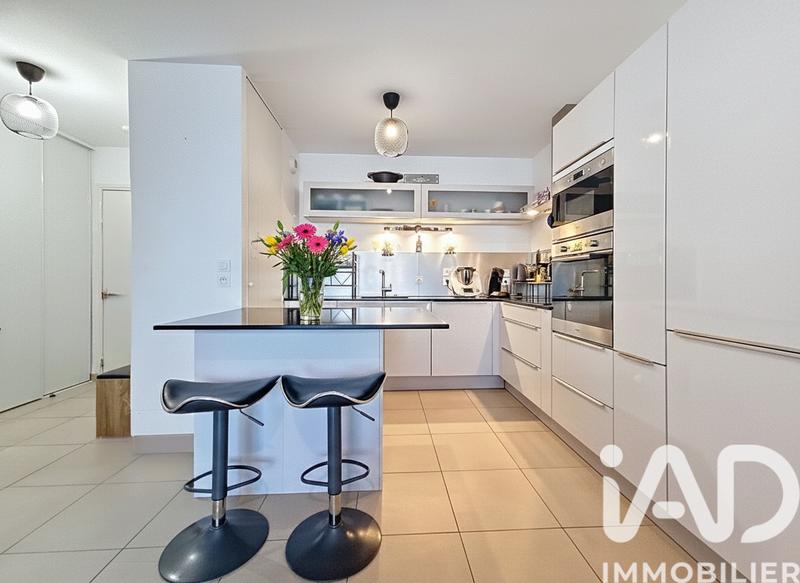 Appartement - 64 m² - 3 pièces