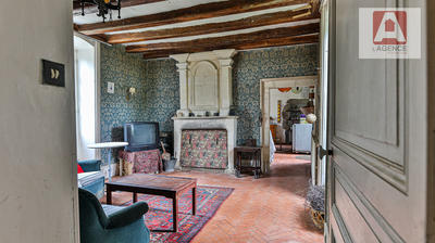 Maison - 240 m² - 6 pièces