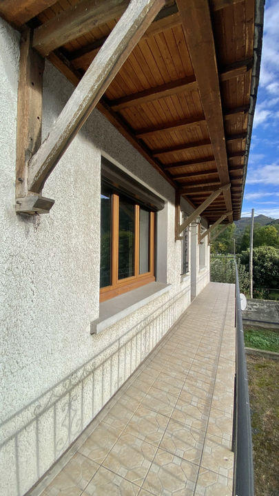 Maison - 265 m² - 11 pièces