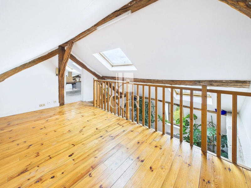 Appartement - 125 m² - 6 pièces