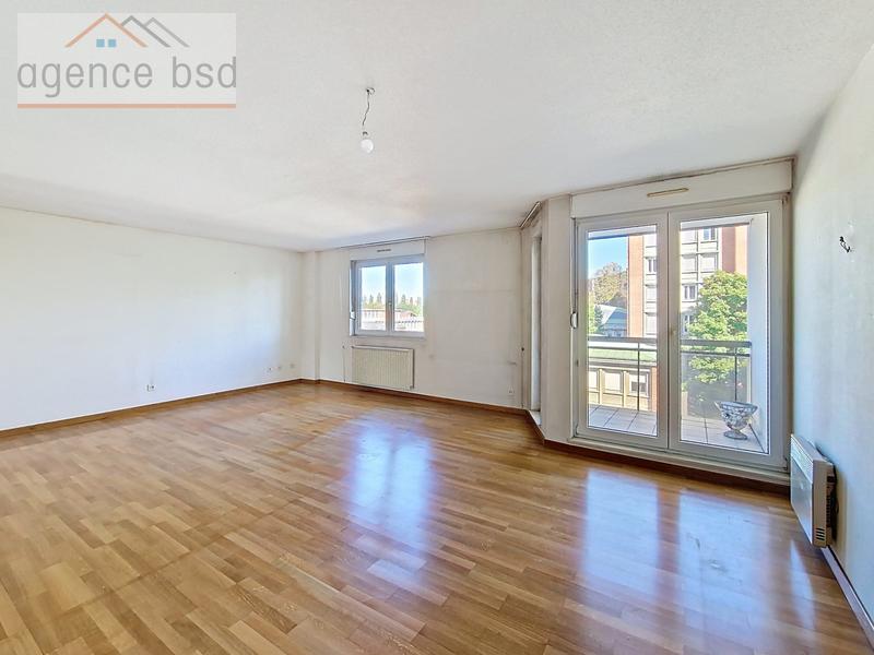 Appartement - 99 m² - 4 pièces