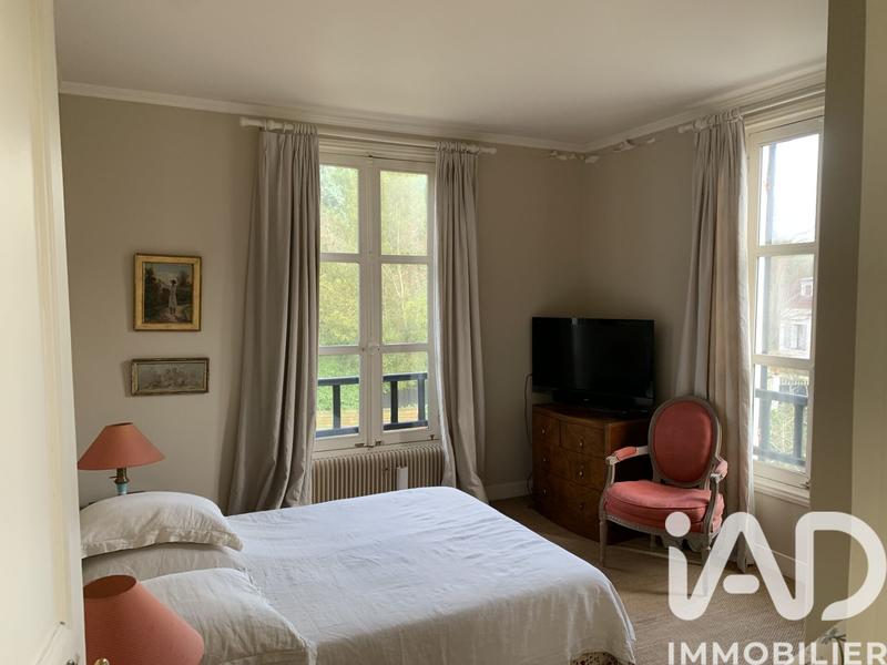 Maison - 187 m² - 7 pièces