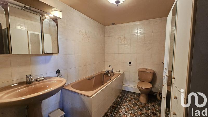 Maison - 240 m² - 10 pièces