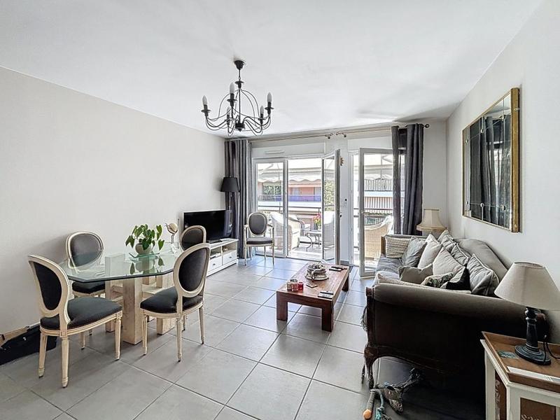 Appartement - 67 m² - 3 pièces