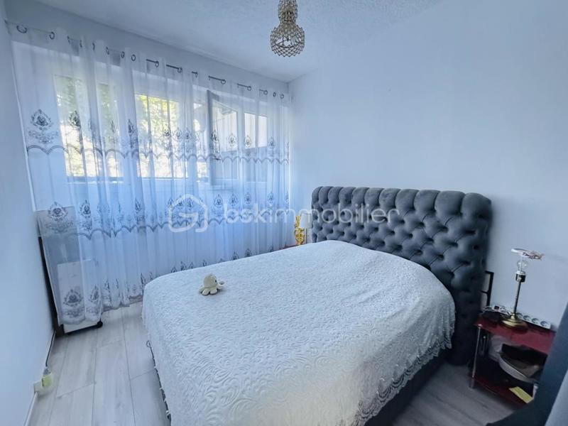 Appartement - 94 m² - 5 pièces