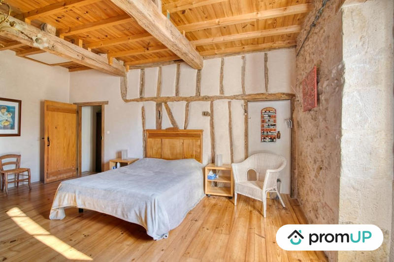 Maison - 200 m² - 6 pièces