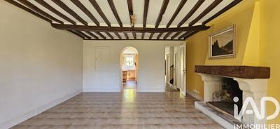 Maison - 152 m² - 8 pièces