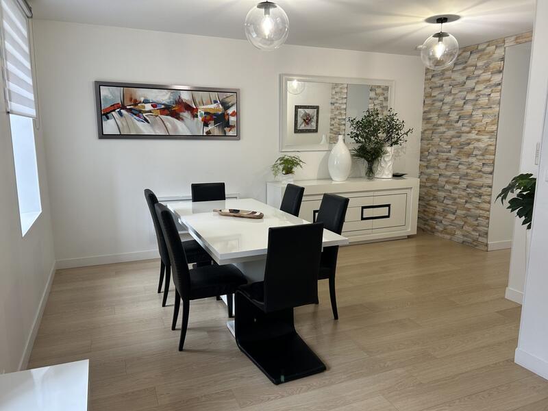 Maison - 141 m² - 5 pièces