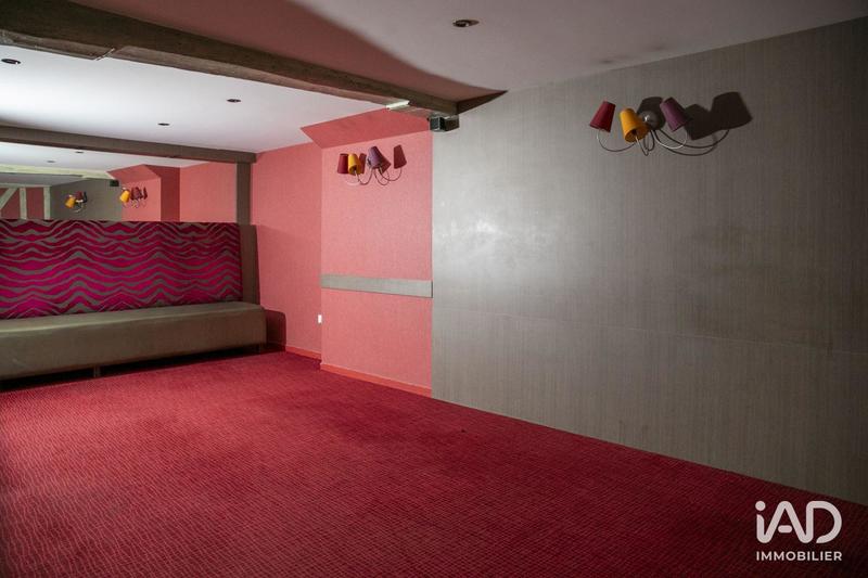 Local commercial - 269 m²