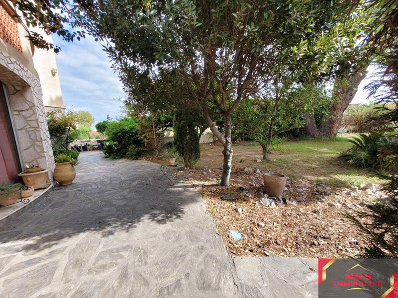 Maison - 281 m² - 7 pièces