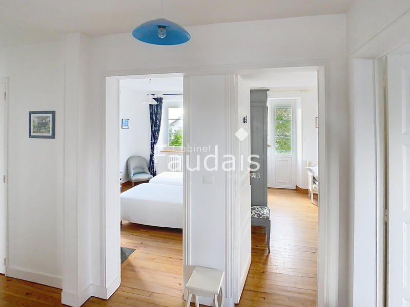 Villa - 100 m² - 7 pièces