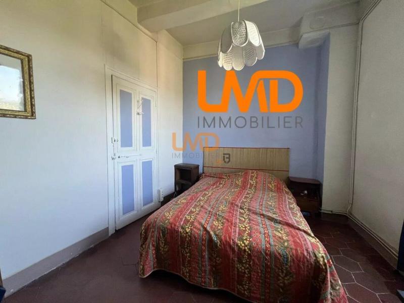 Maison - 160 m² - 9 pièces