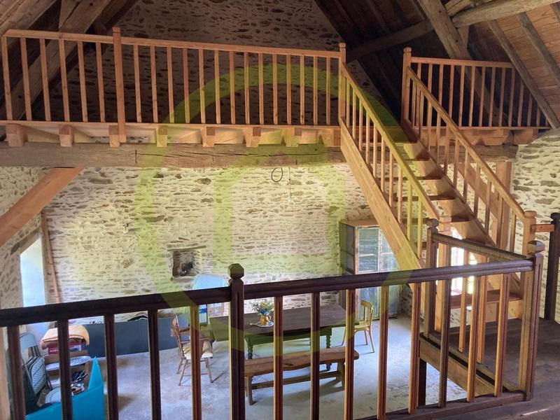 Maison - 180 m² - 7 pièces