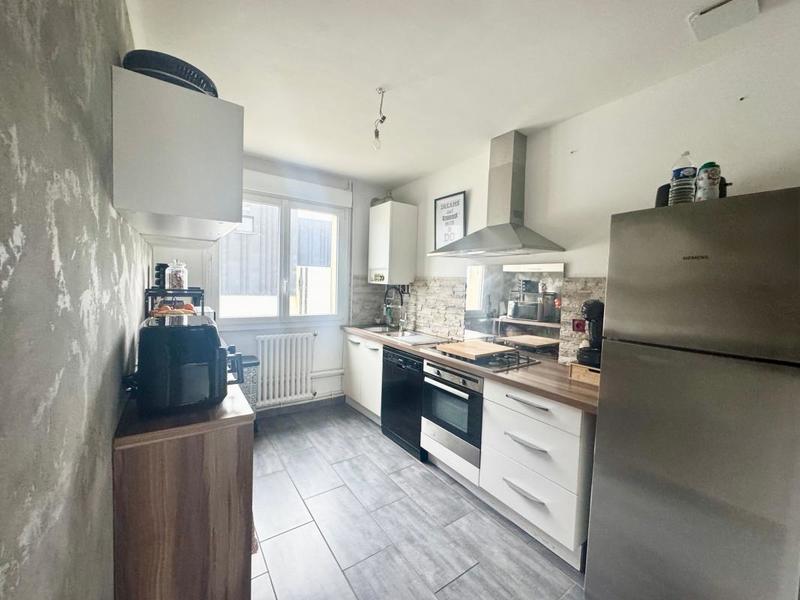 Appartement - 90 m² - 4 pièces