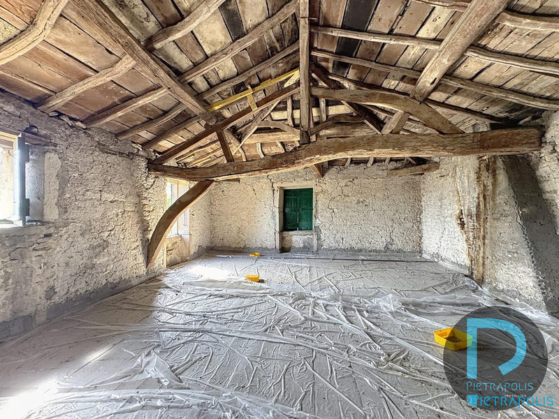 Maison ancienne - 193 m² - 6 pièces