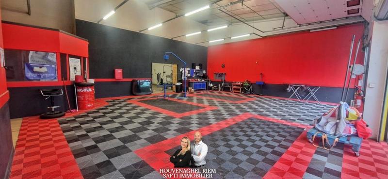 Local commercial - 375 m² - 4 pièces