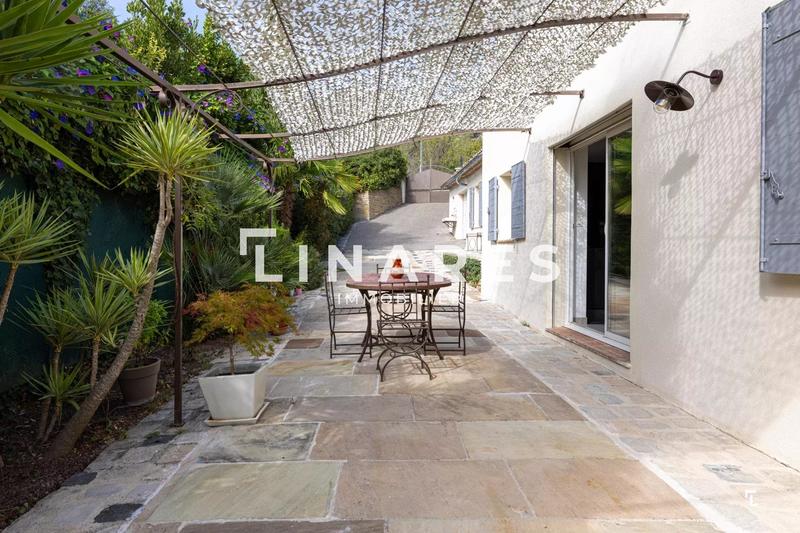 Maison - 127 m² - 5 pièces