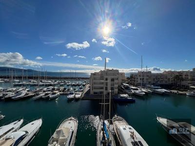 Appartement - 93 m² - 4 pièces