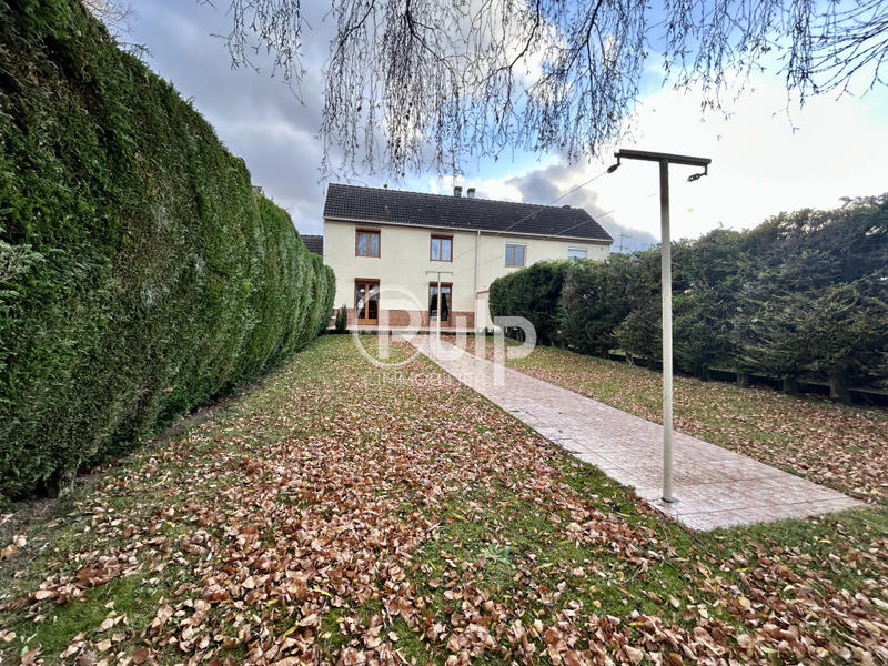 Maison - 95 m² - 7 pièces