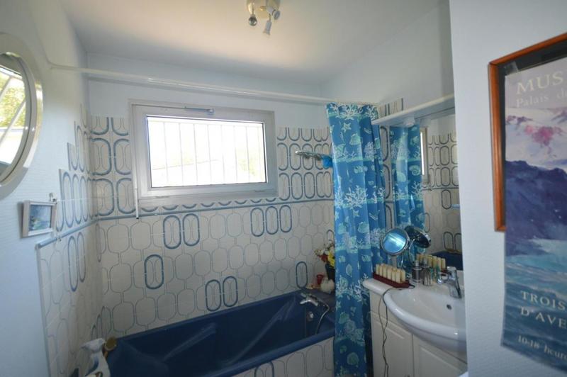 Maison - 227 m² - 6 pièces