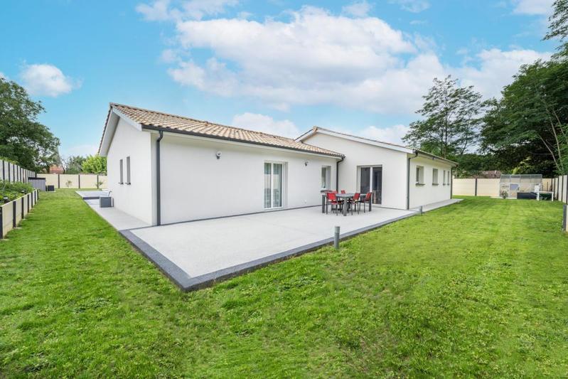Maison - 100 m² - 5 pièces