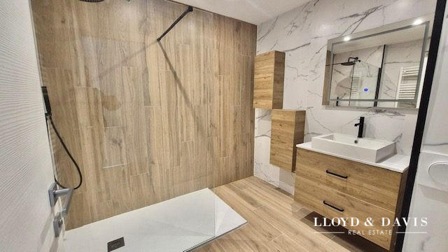 Appartement - 83 m² - 3 pièces