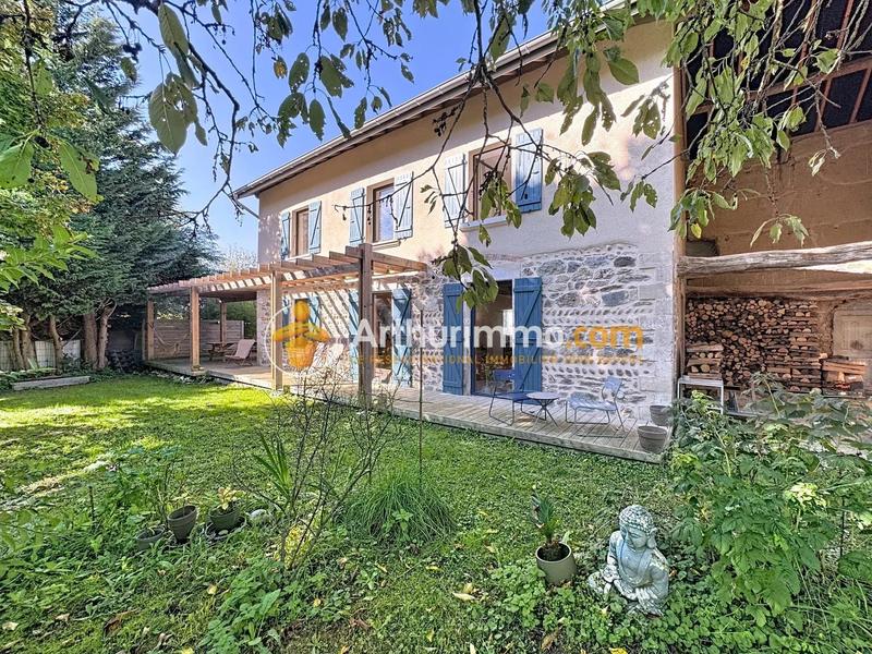 Maison - 244 m² - 5 pièces