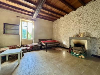 Maison traditionnelle - 100 m² - 4 pièces