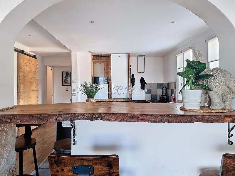 Appartement - 93 m² - 4 pièces