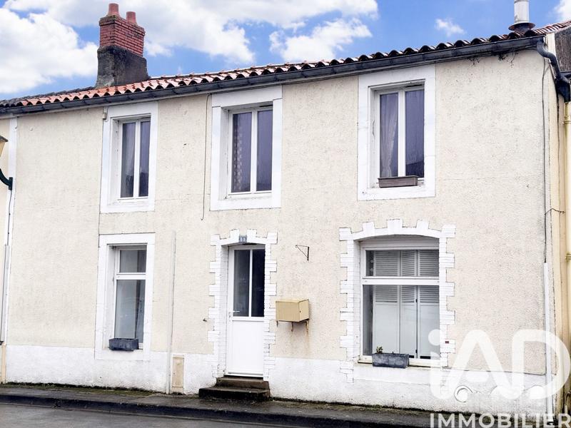 Maison de village - 120 m² - 6 pièces