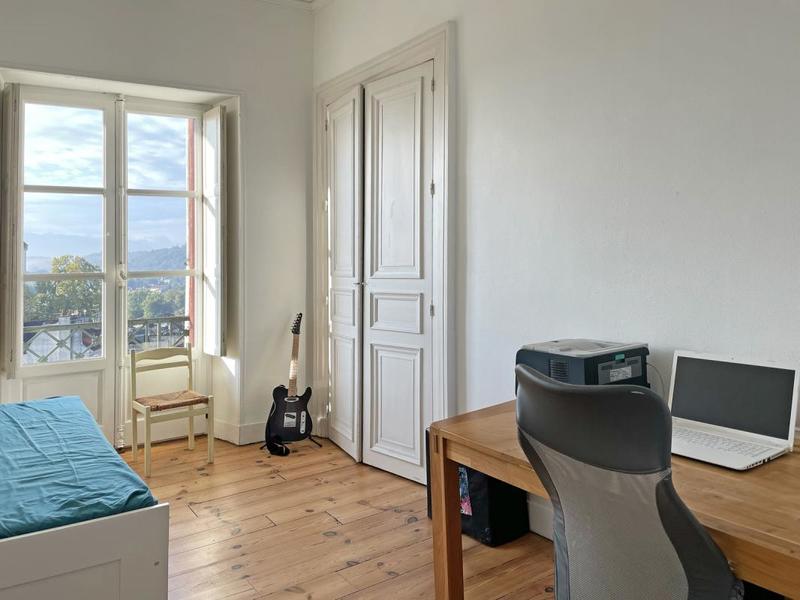 Appartement - 95 m² - 3 pièces