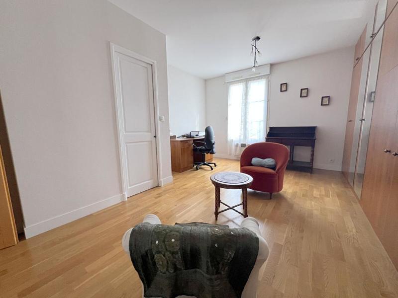 Appartement - 108 m² - 5 pièces