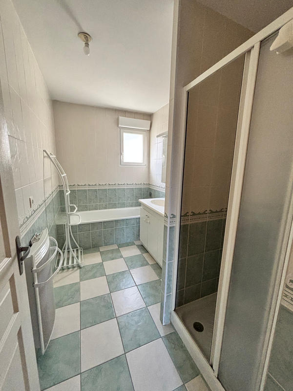 Maison - 120 m² - 9 pièces