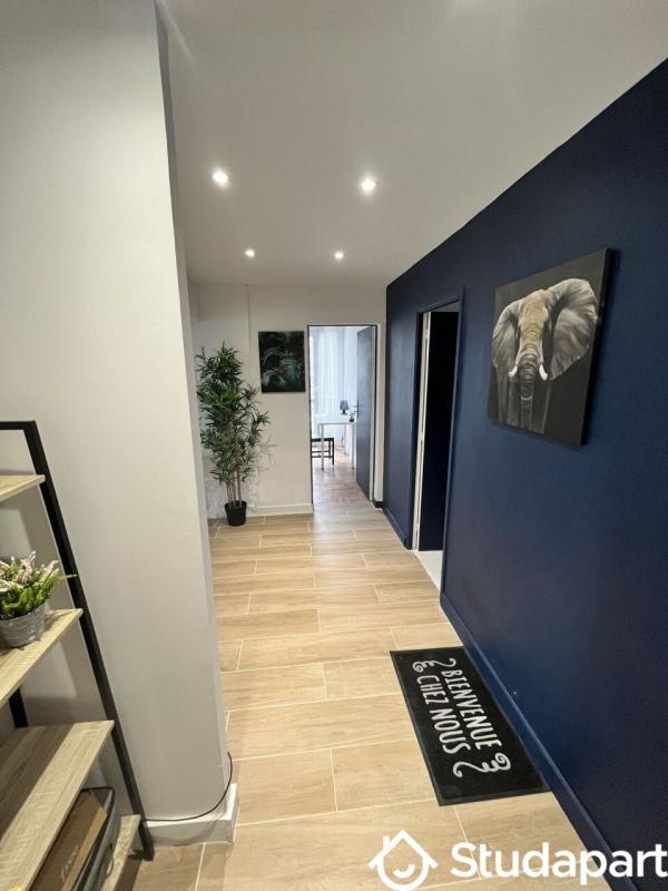 Chambre - 60 m² - 1 pièce