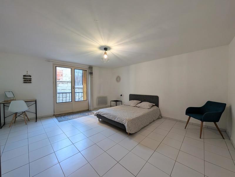 Immeuble - 125 m² - 6 pièces