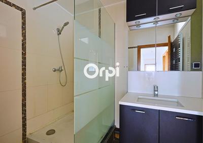 Appartement - 85 m² - 3 pièces