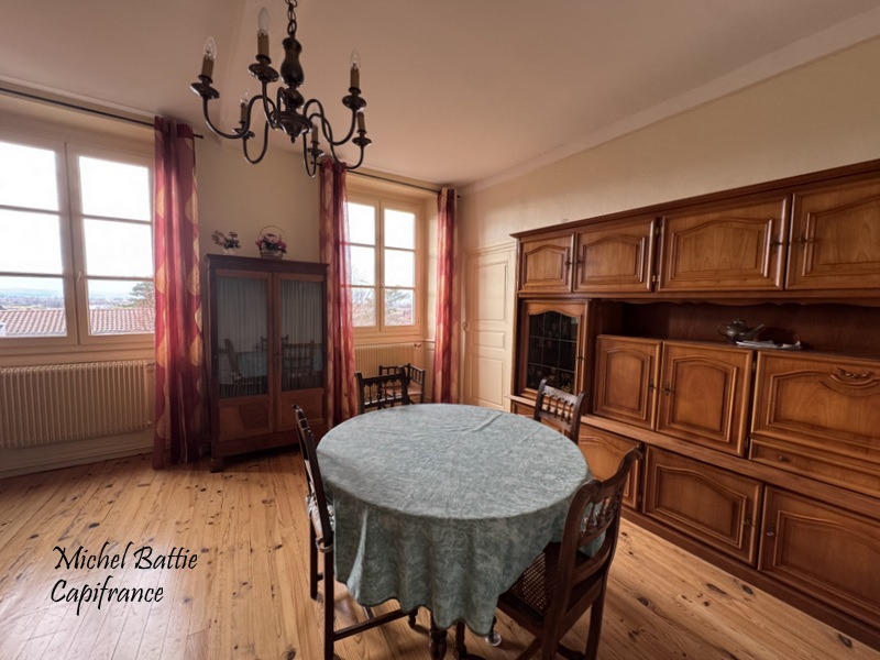Maison bourgeoise - 202 m² - 6 pièces