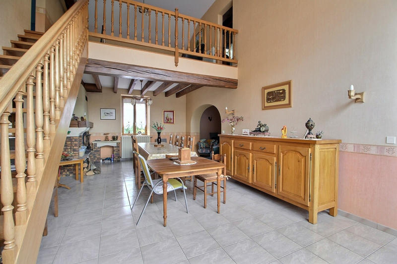 Maison de village - 200 m² - 9 pièces