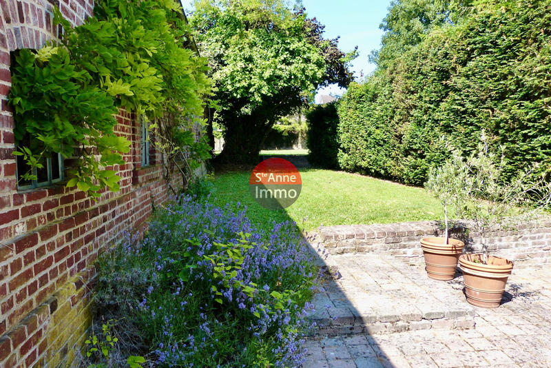 Maison - 260 m² - 10 pièces