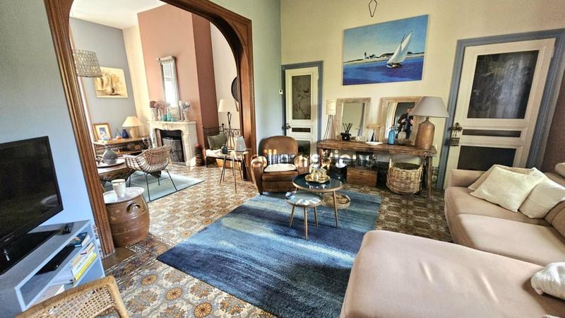 Maison bourgeoise - 196 m² - 8 pièces