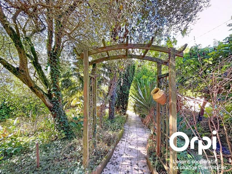 Maison - 104 m² - 4 pièces