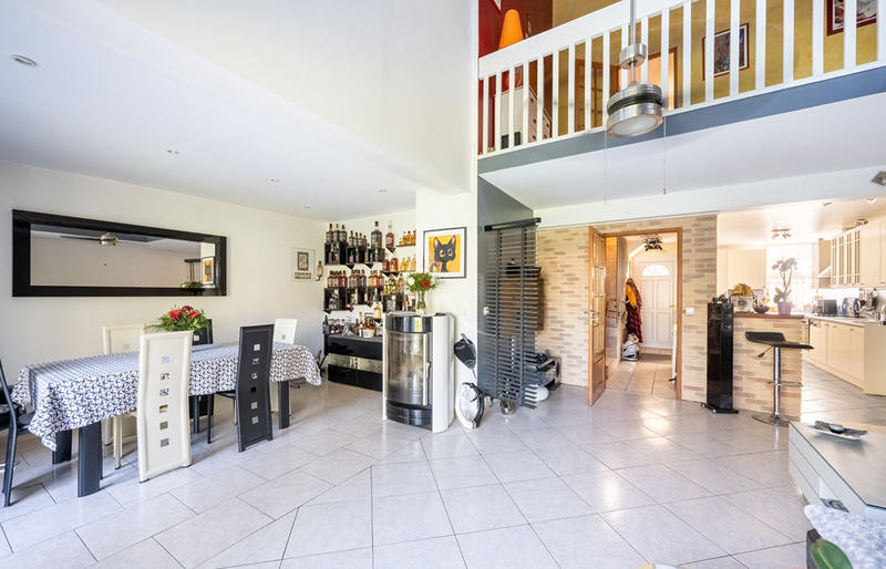 Maison - 110 m² - 5 pièces