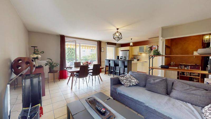 Appartement - 95 m² - 4 pièces